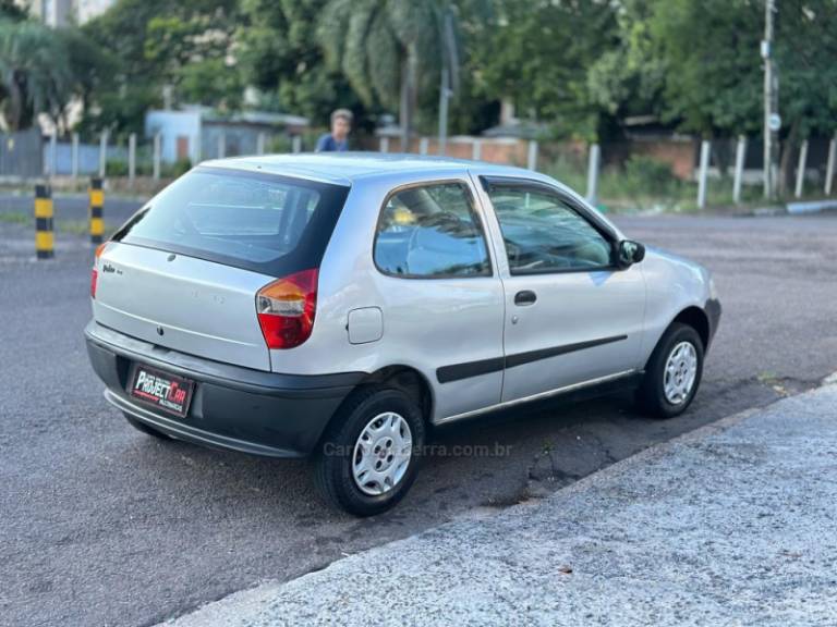 FIAT - PALIO - 2004/2004 - Prata - R$ 12.900,00