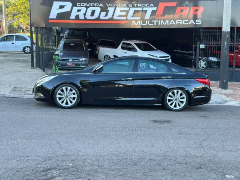HYUNDAI - SONATA - 2010/2011 - Preta - R$ 69.900,00